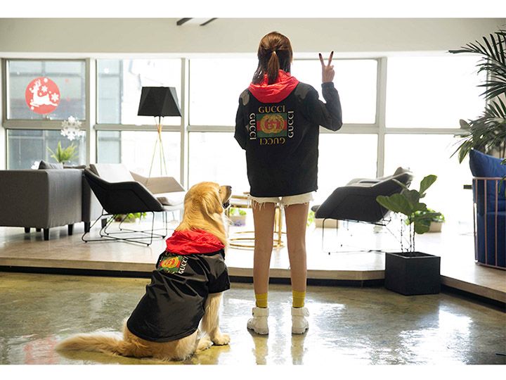 グッチ 犬とペアルック スウェット