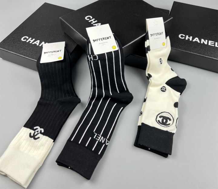 CHANEL 靴下 ブランド レディース