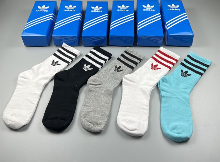 adidasハーフ丈ソックス