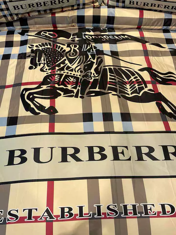 BURBERRY チェック柄 ベッドカバー