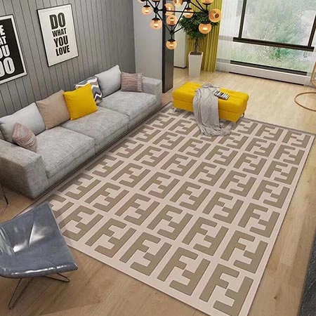 FENDI カーペット激安
